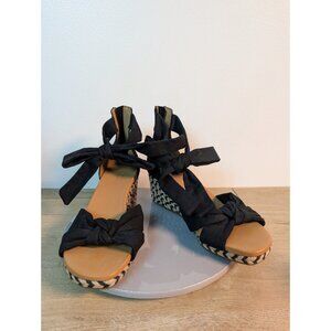 Ugg Yarrow Wedge Heel Womens Size 8 Black Strappy Bow Sandal Casual 1119992
